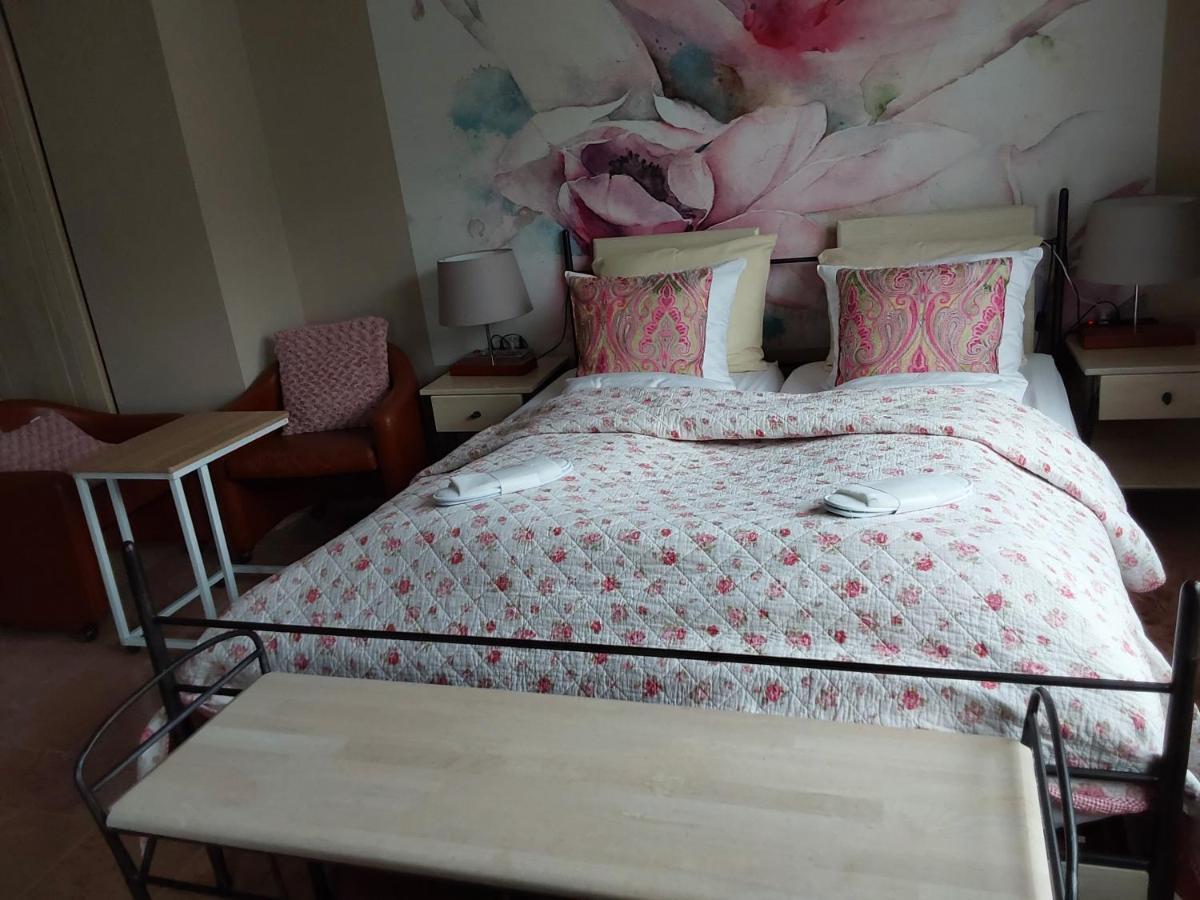 Hotel Golden Dragon 디셀 외부 사진
