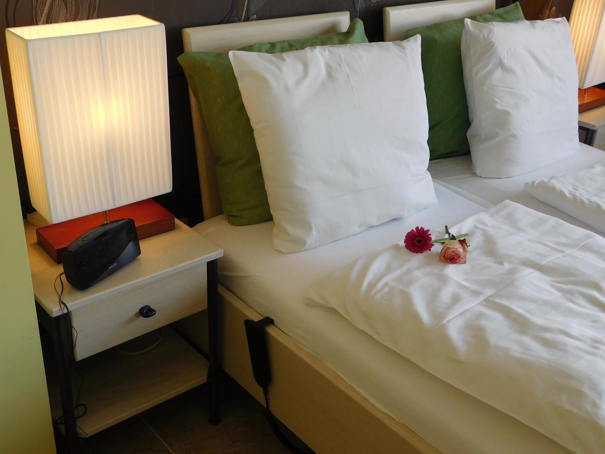 Hotel Golden Dragon 디셀 외부 사진